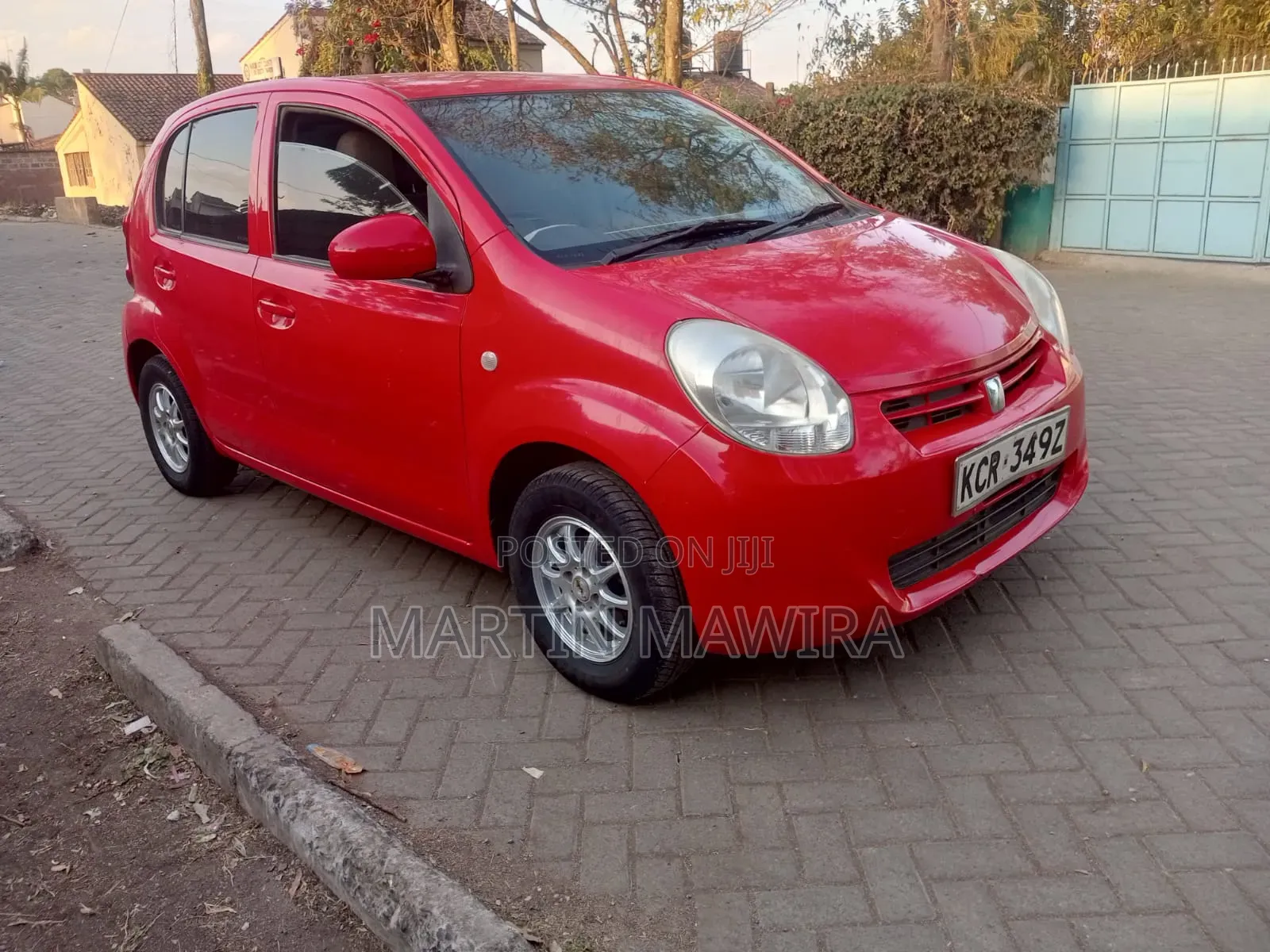 Toyota Passo 2011 Red