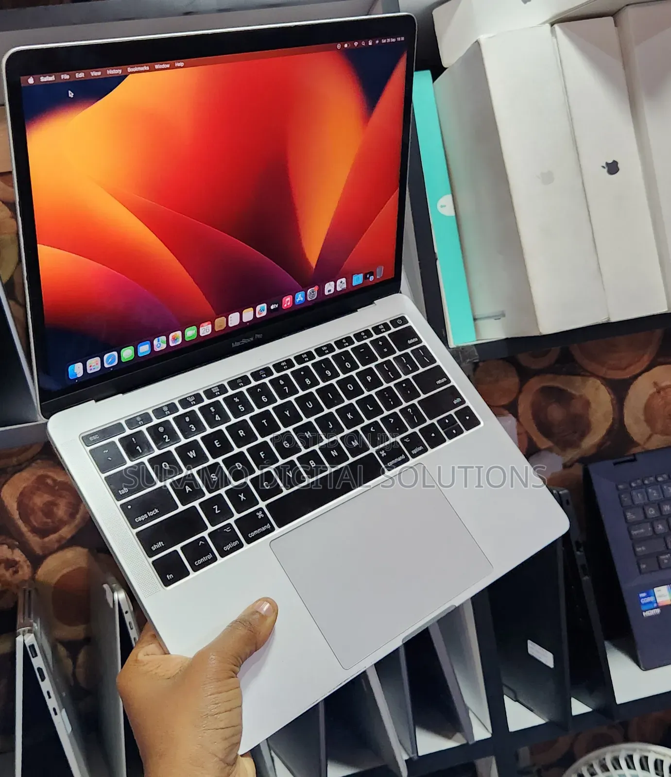 Laptop Apple MacBook Pro 2017 8GB Intel Core i5 SSD 256GB