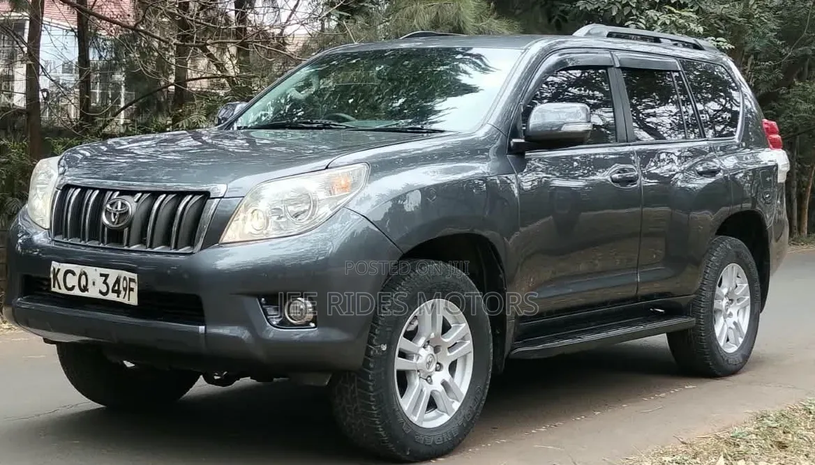 Toyota Land Cruiser Prado 2012