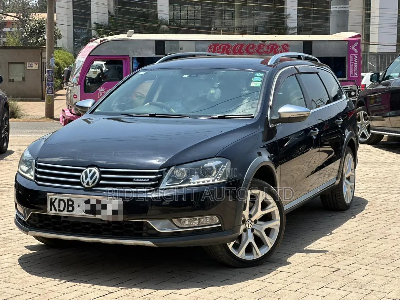 Volkswagen Passat 2013 Black
