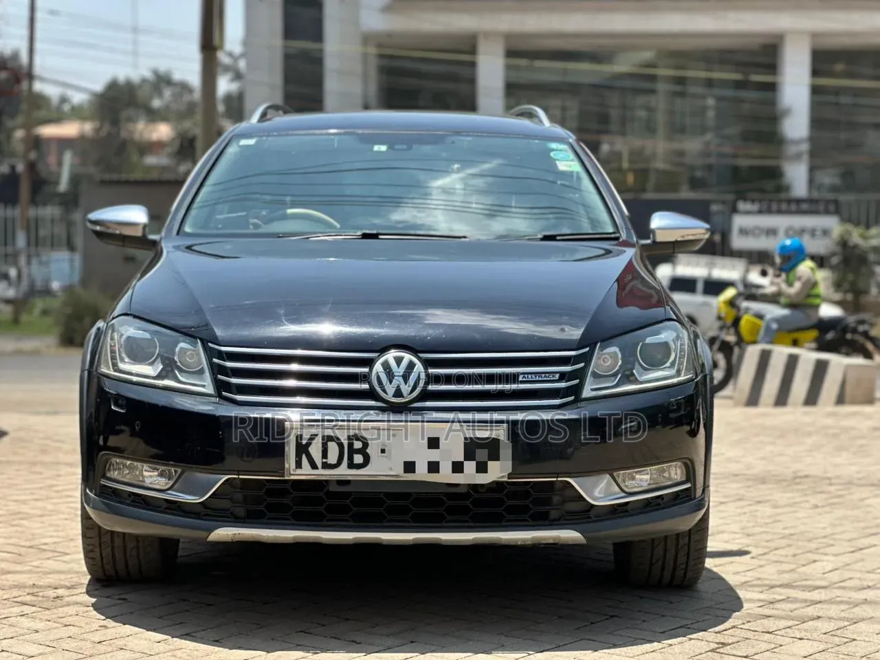 Volkswagen Passat 2013 Black
