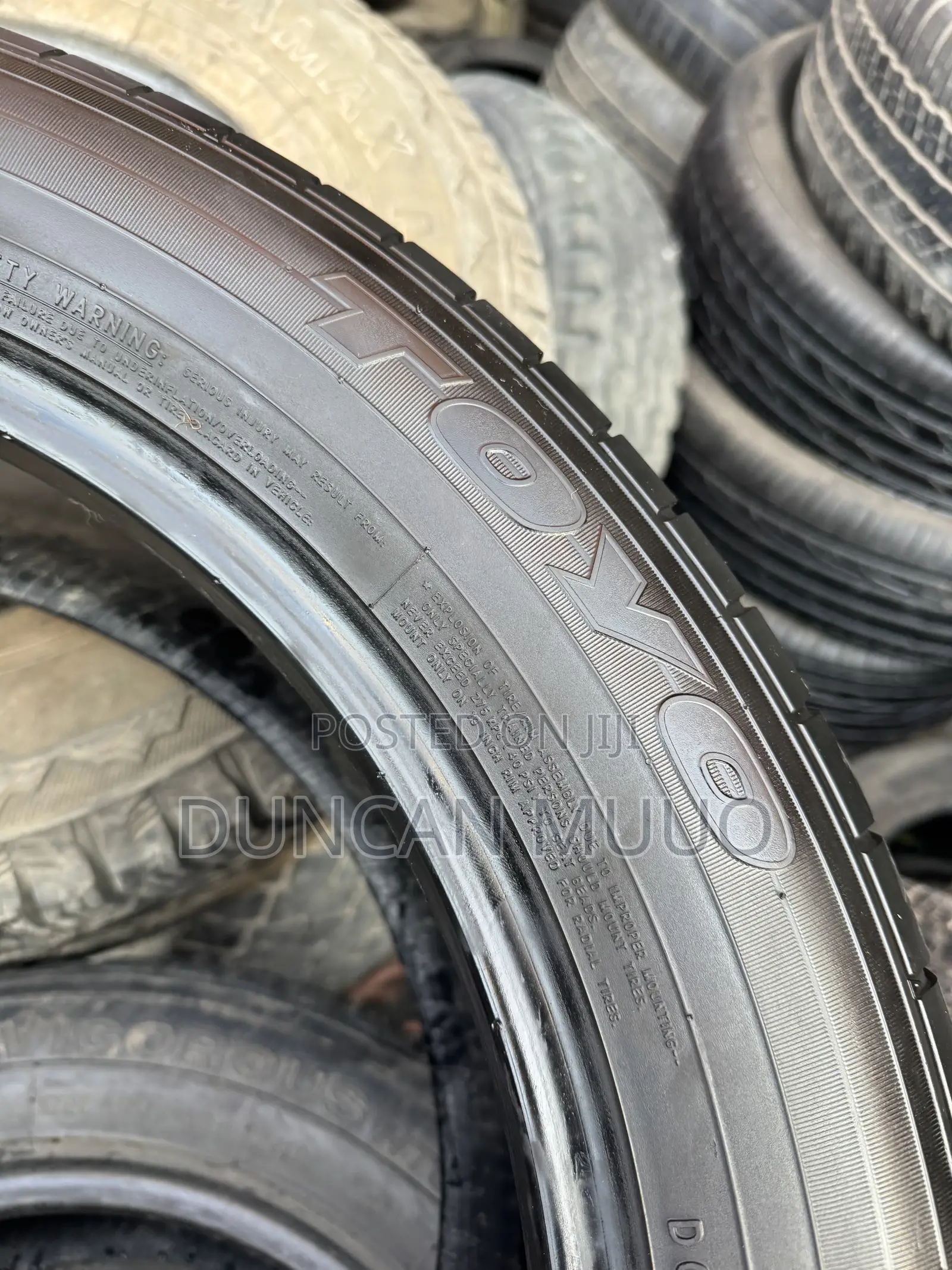 225/55 R19 - Toyo
