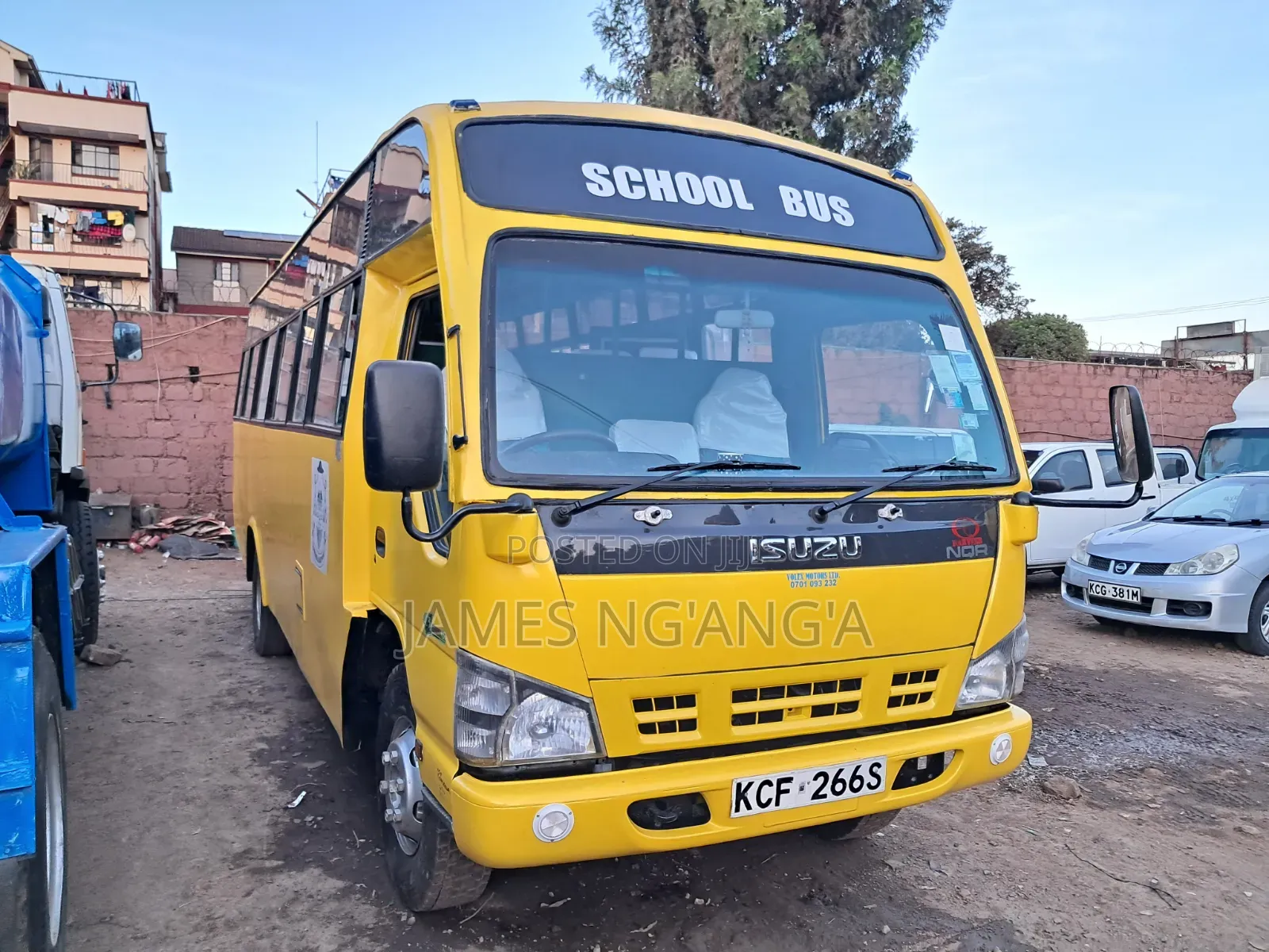 Isuzu NQR 2015 Yellow