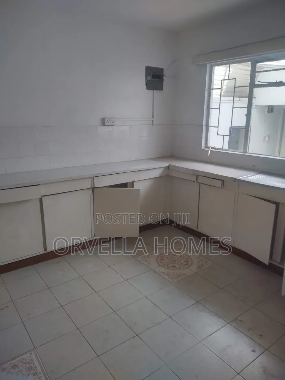 4bdrm Apartment in Kileleshwa for rent