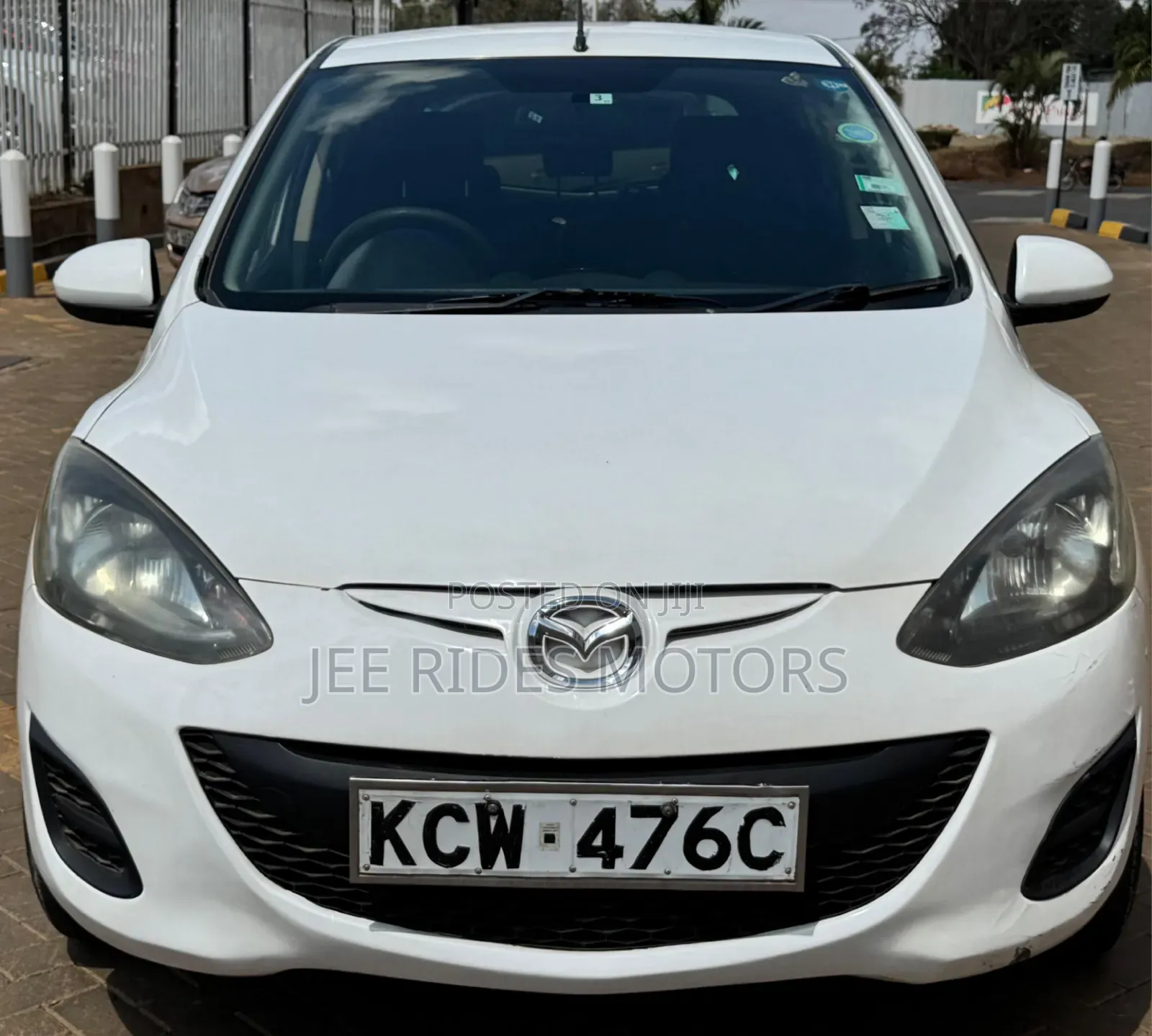 Mazda Demio 2012 Pearl
