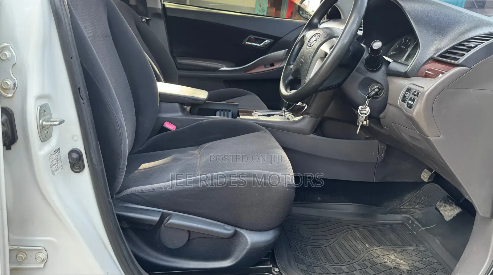 Toyota Premio 2014 Pearl