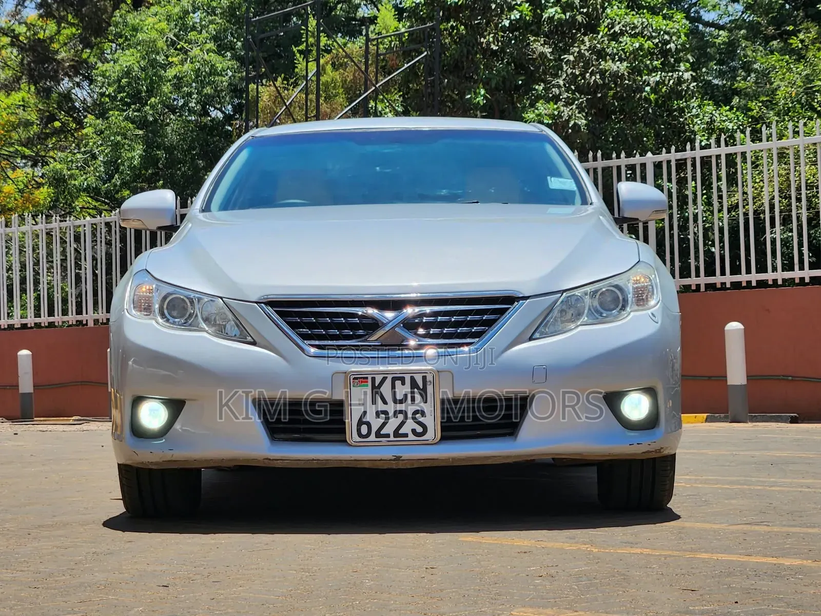 Toyota Mark X 2011 Gray