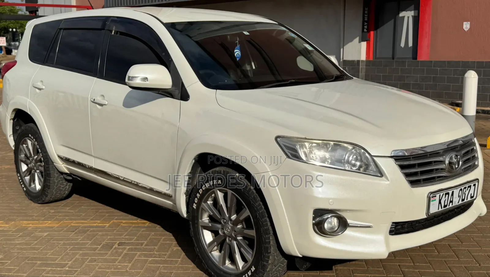 Toyota Vanguard 2013 Pearl