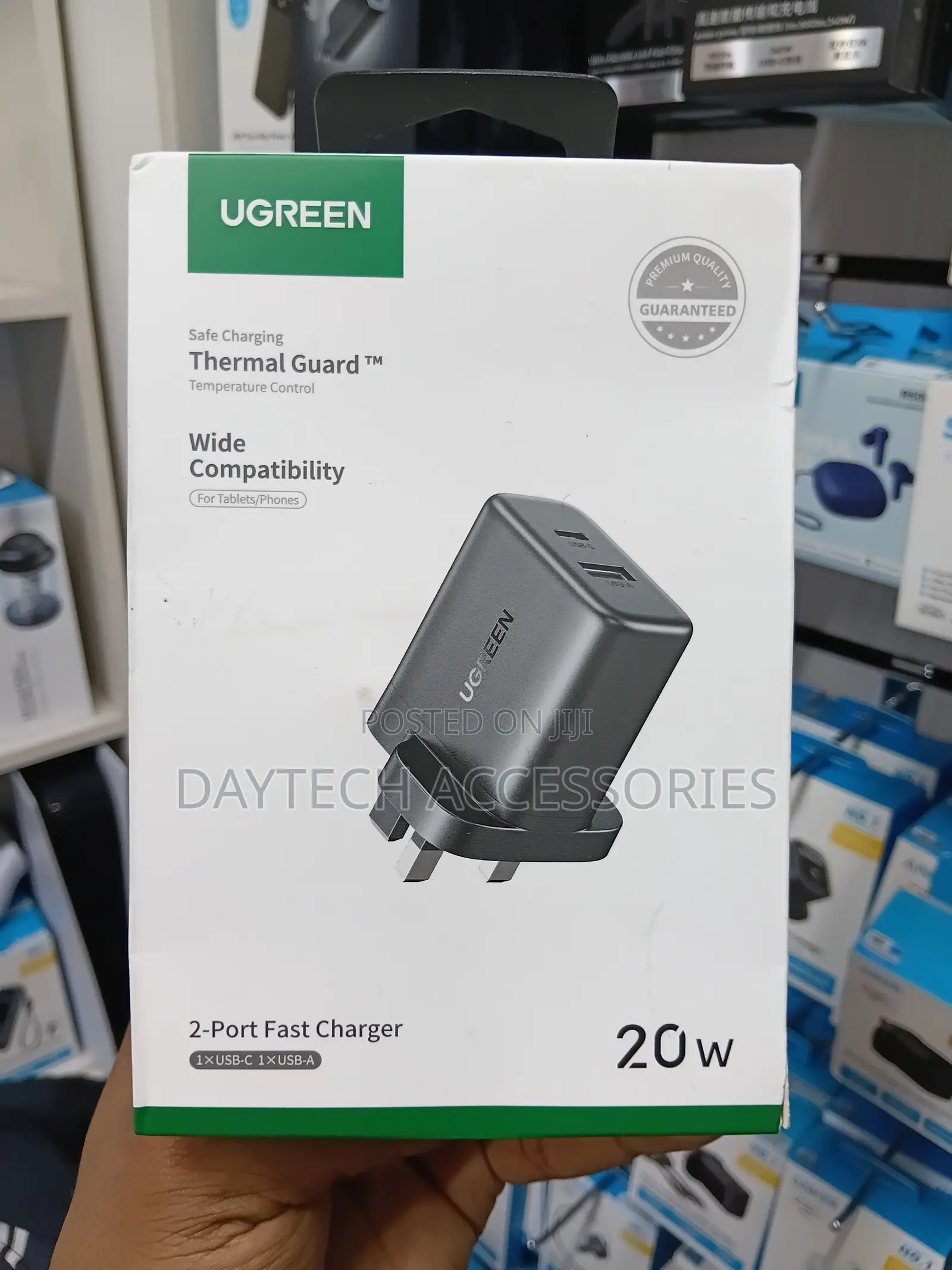 Ugreen 20W Dual Port Fast Charger Adapter.