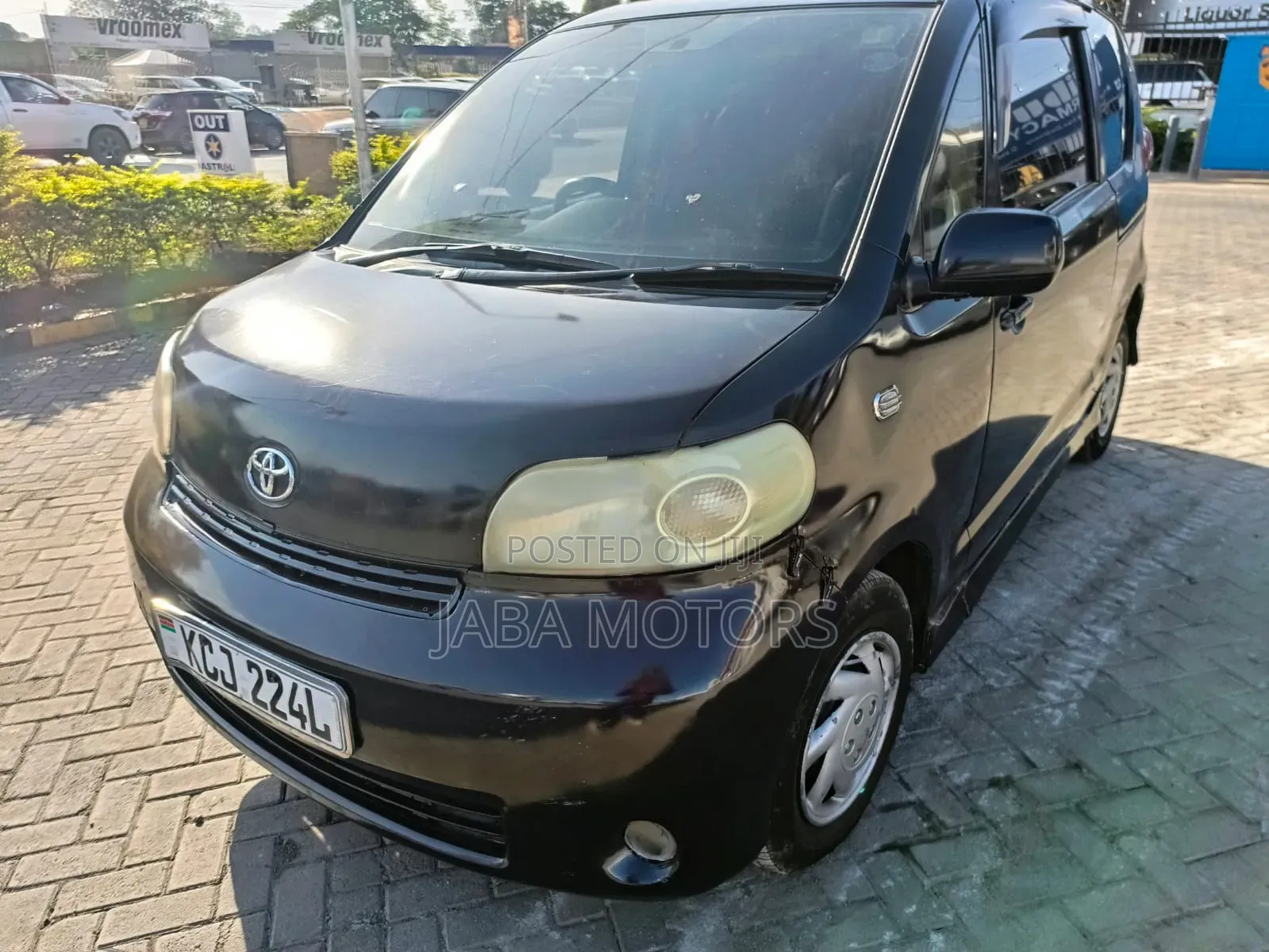Toyota Porte 2009 Black
