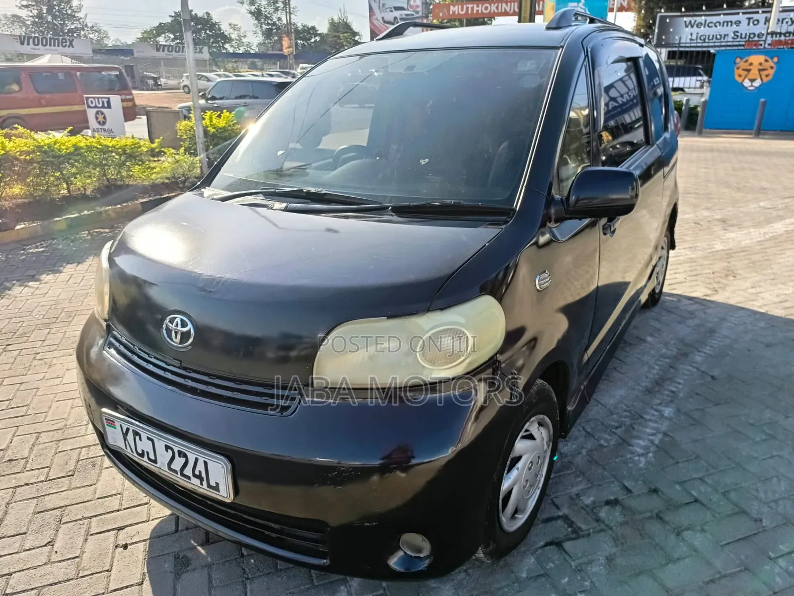 Toyota Porte 2009 Black