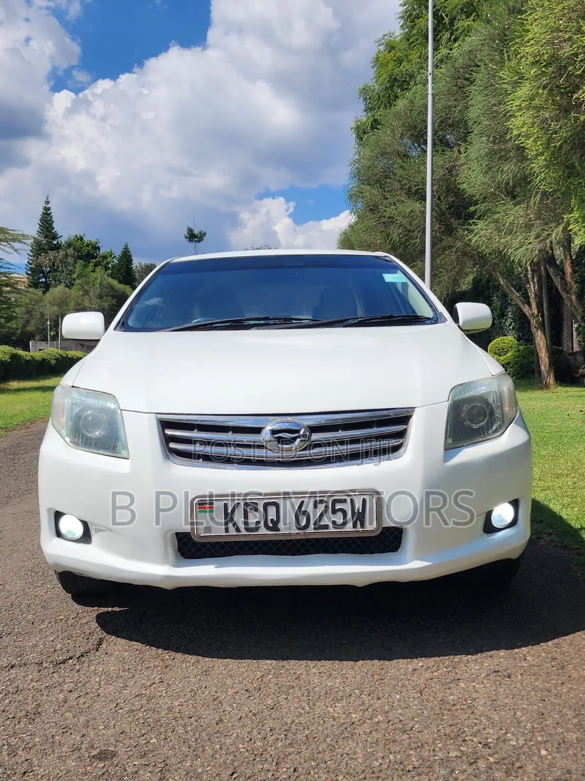 Toyota Axio 2010 White