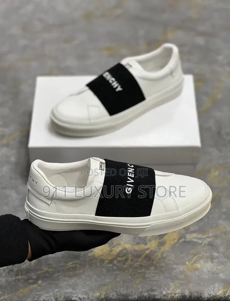 Givenchy Paris Urban Street Low‐Top