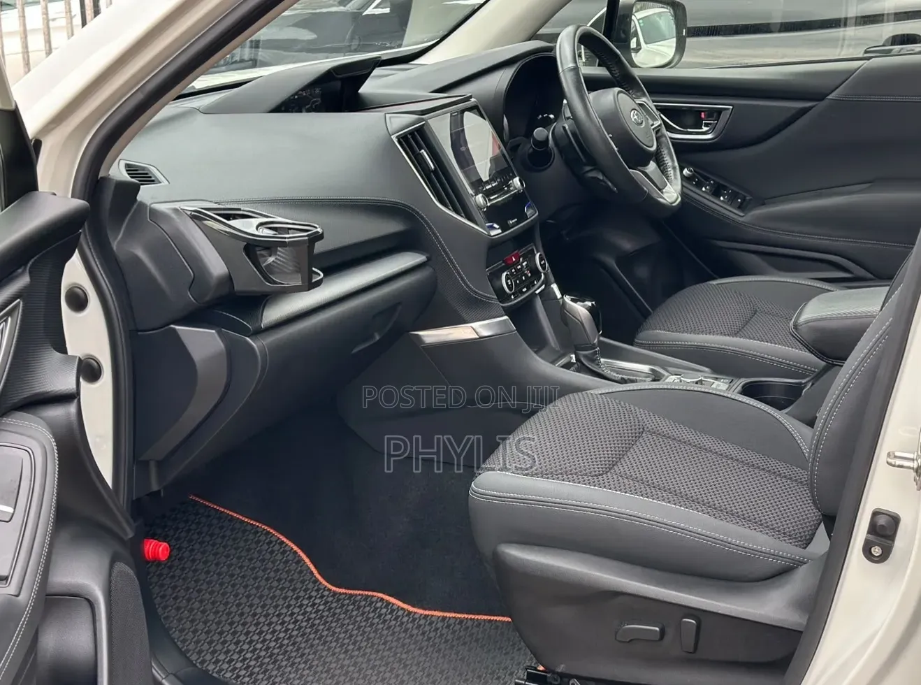 Subaru Forester 2019 Pearl