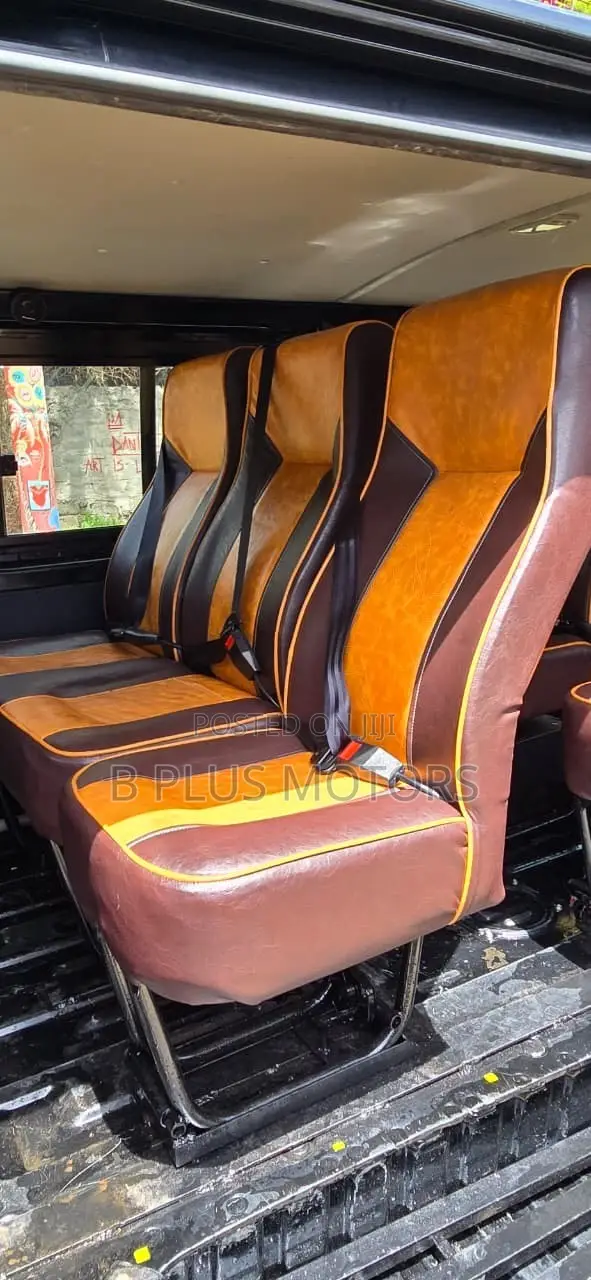 Toyota HiAce 2018 Black