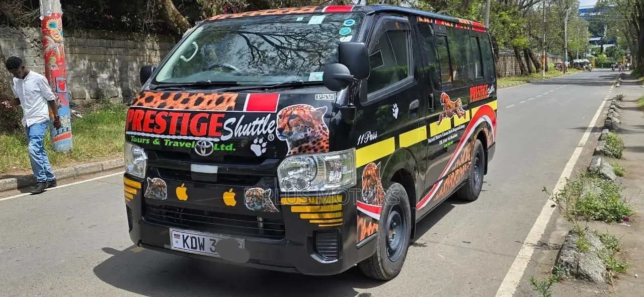 Toyota HiAce 2018 Black