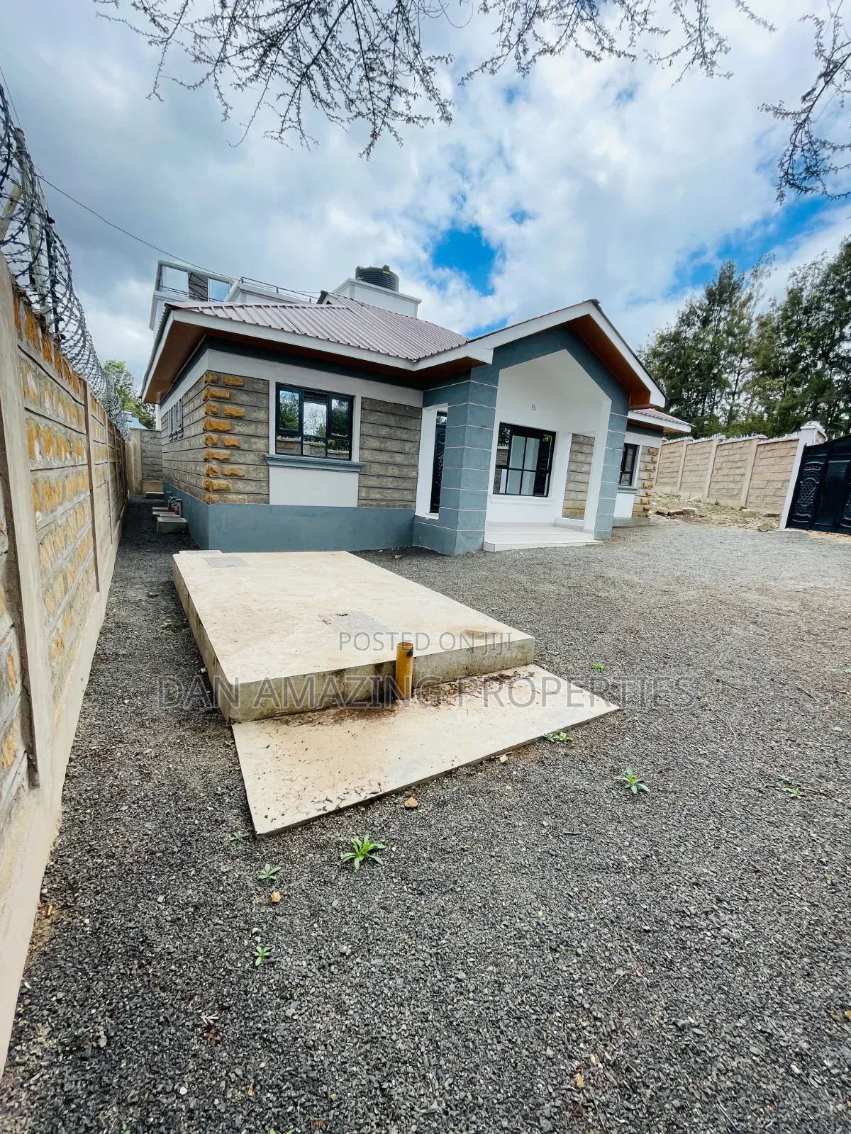 3bdrm Bungalow in Roimen Plus Dsq, Matasia for sale