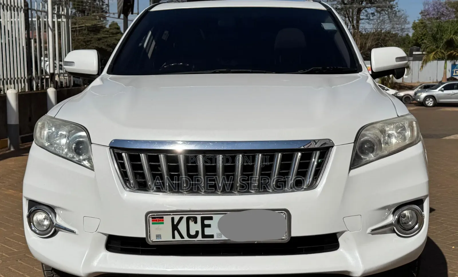 Toyota Vanguard 2009 White