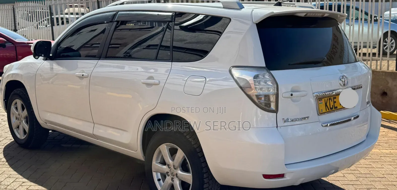 Toyota Vanguard 2009 White