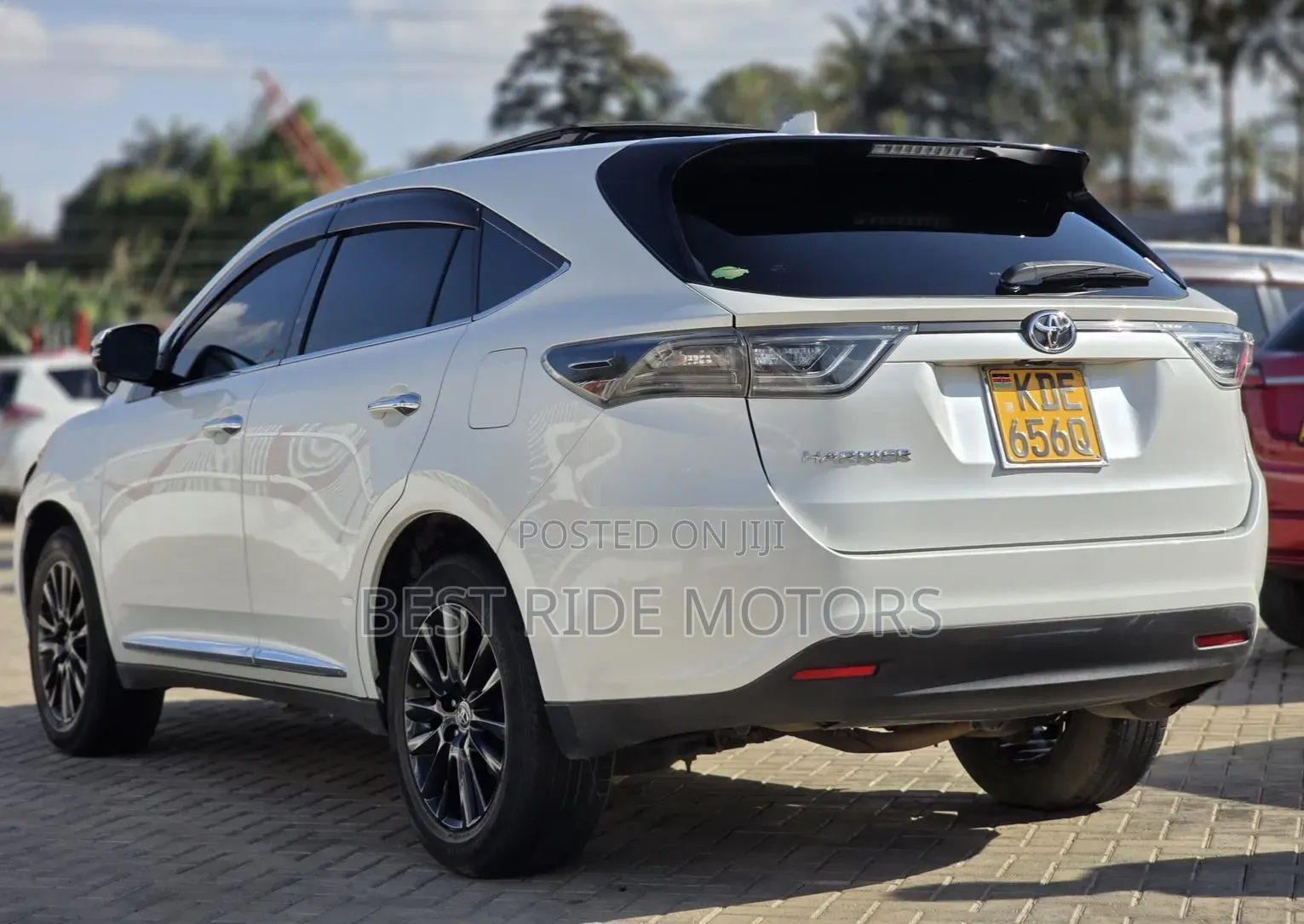 Toyota Harrier 2.0 2015 Pearl