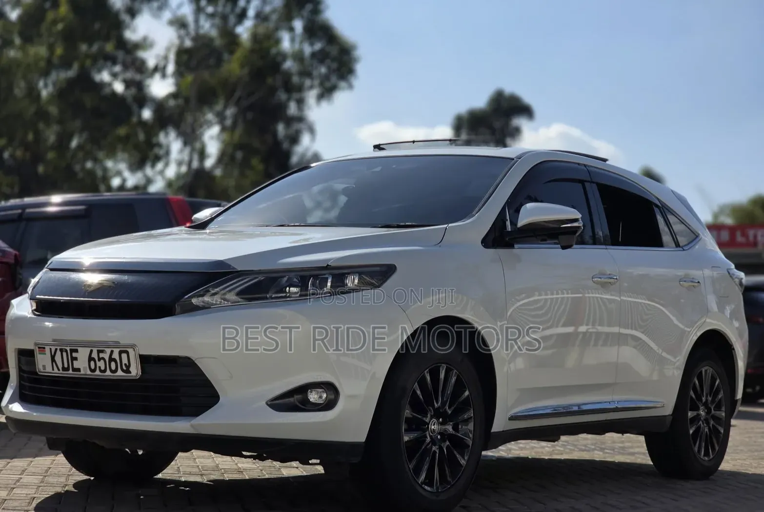 Toyota Harrier 2.0 2015 Pearl