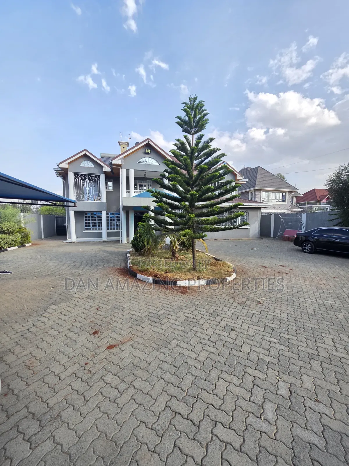 5bdrm Maisonette in Airport Rd On 1/4, Gateway Mall Area for sale