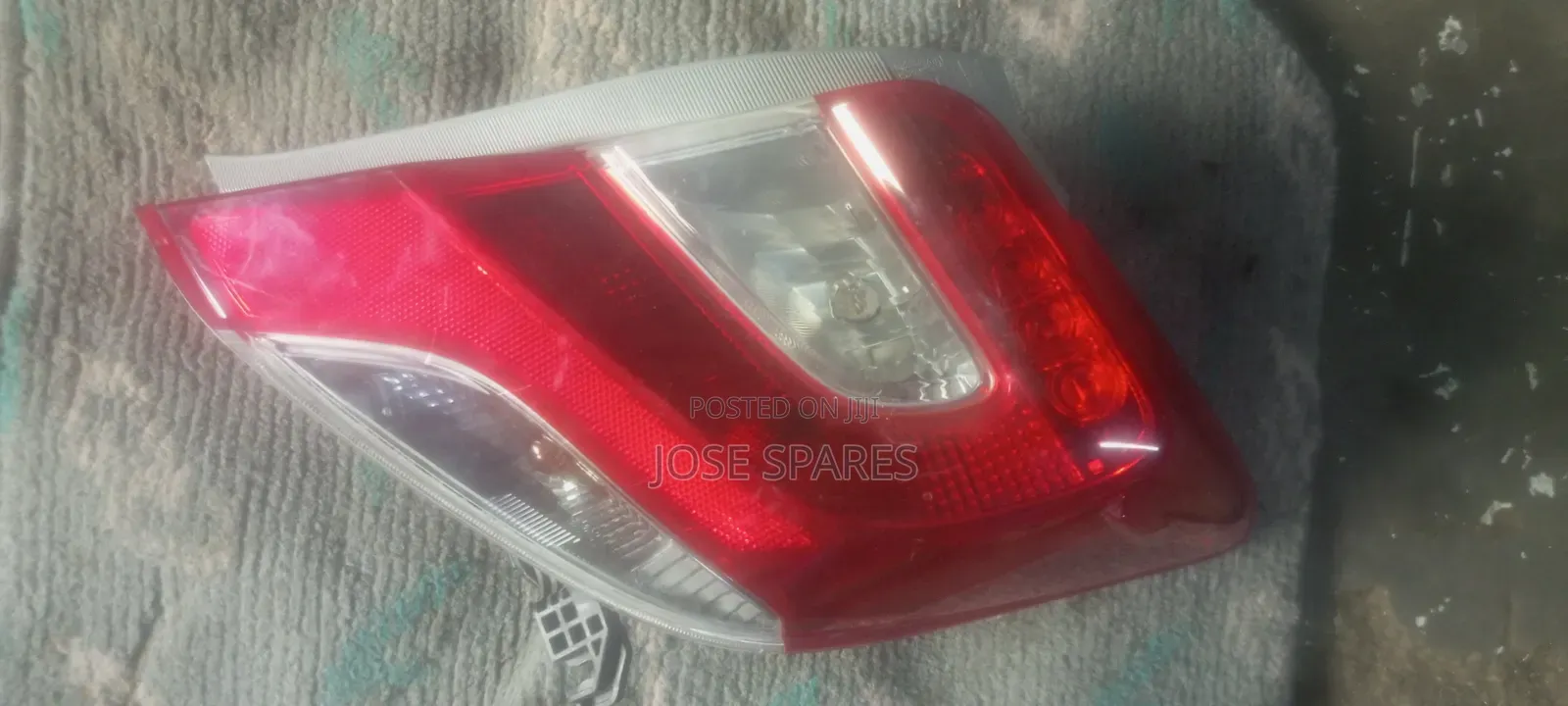 Toyota Vitz Taillight