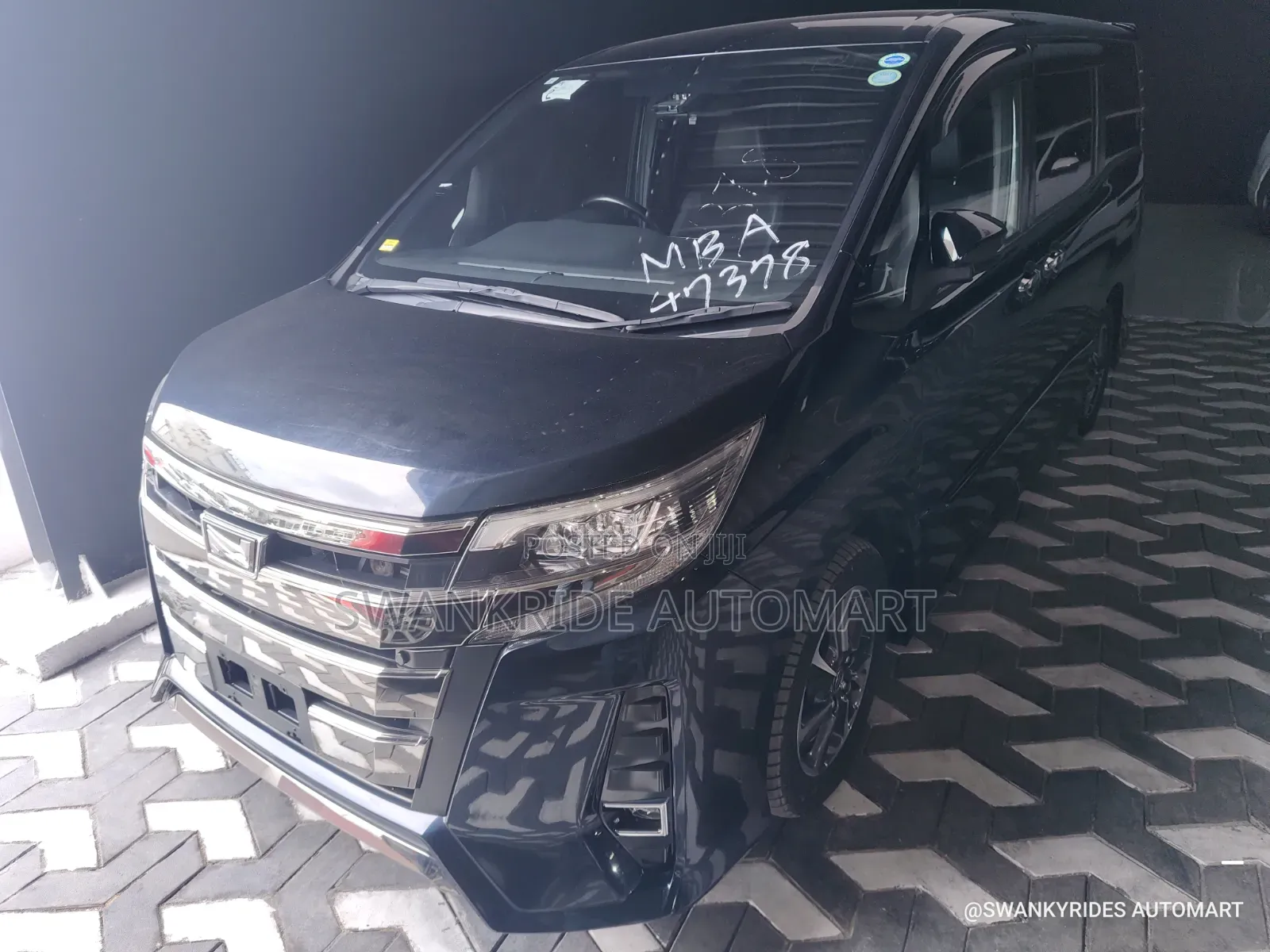 Toyota Noah 2.0 AWD (7 Seater) 2020 Black