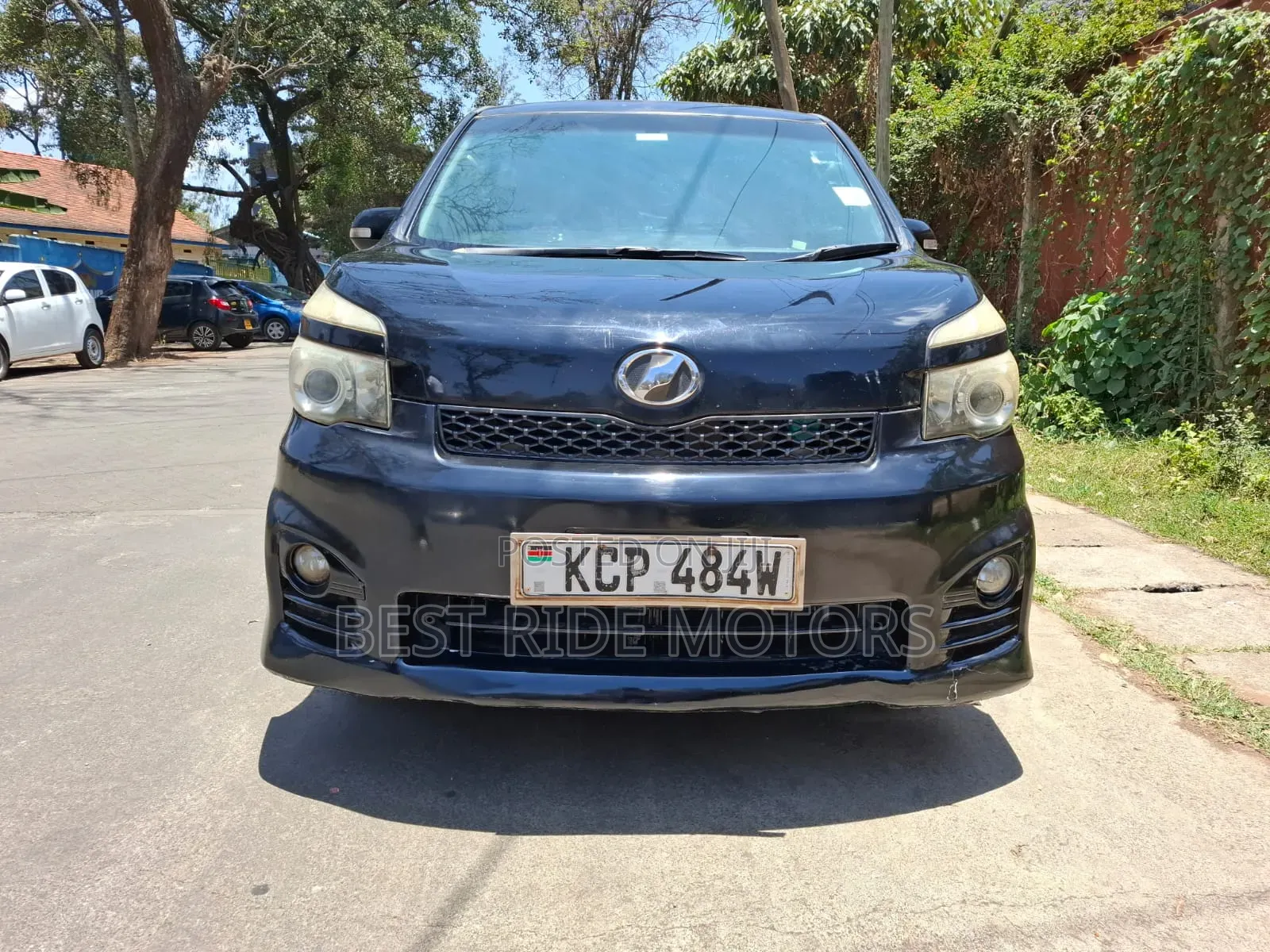 Toyota Voxy X 2WD 8-Seater 2011 Black