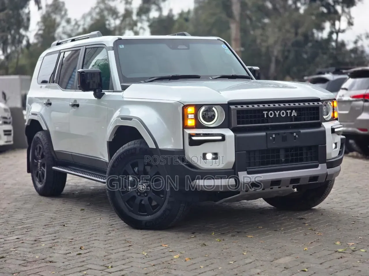 Toyota Land Cruiser Prado 2024 White