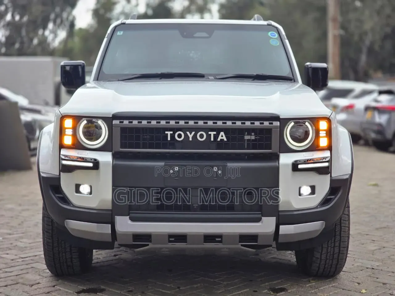 Toyota Land Cruiser Prado 2024 White