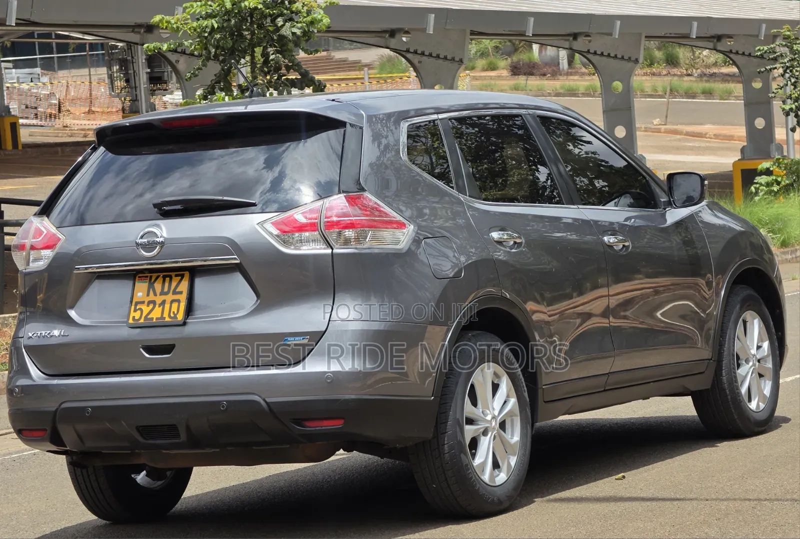 Nissan X-Trail 2.0 Petrol AWD 2015 Gray