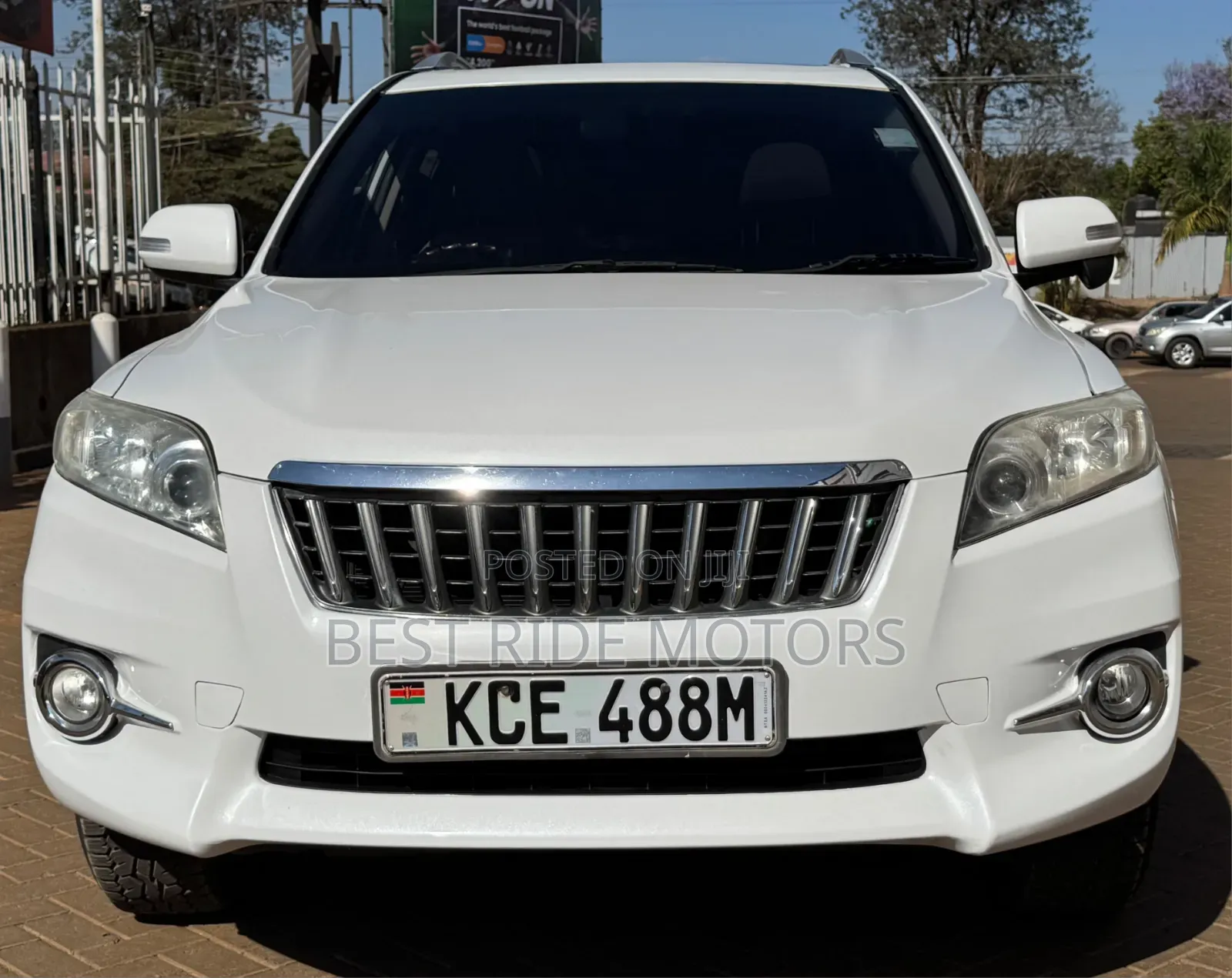 Toyota Vanguard 2008 White