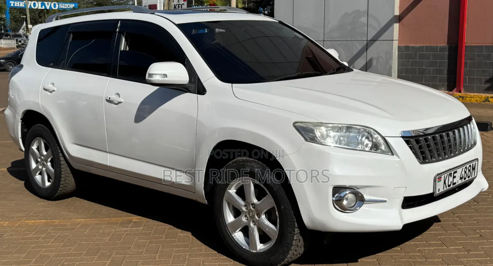 Toyota Vanguard 2008 White
