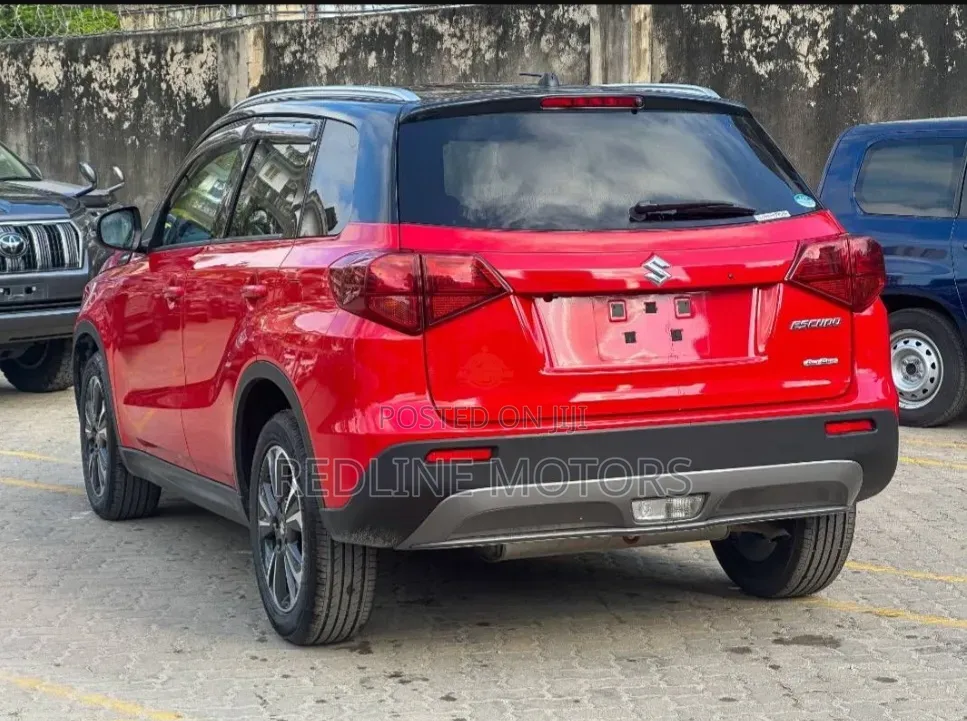 Suzuki Escudo 2019 Red