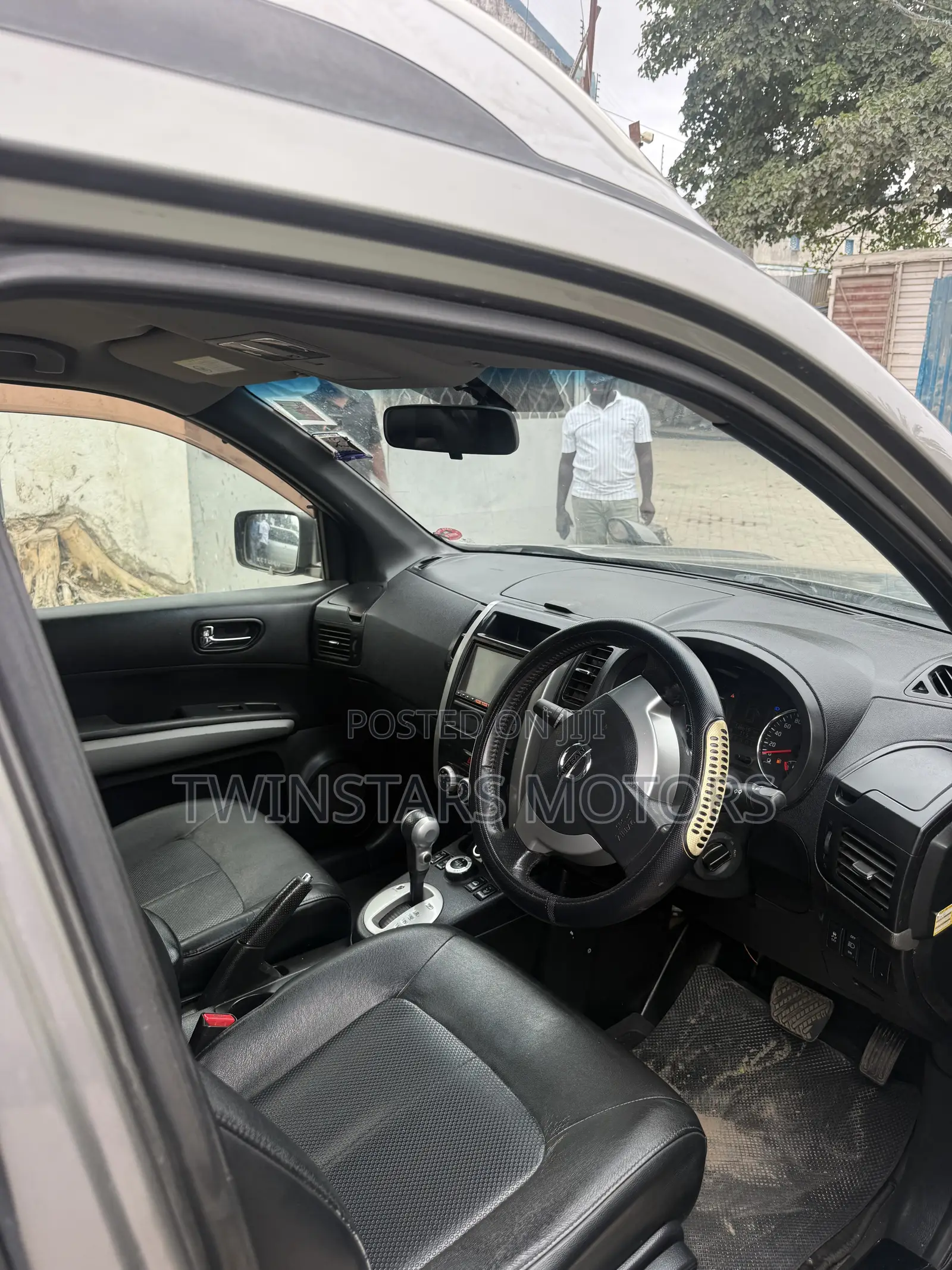 Nissan X-Trail 2.0 Petrol XE 2011 Gray