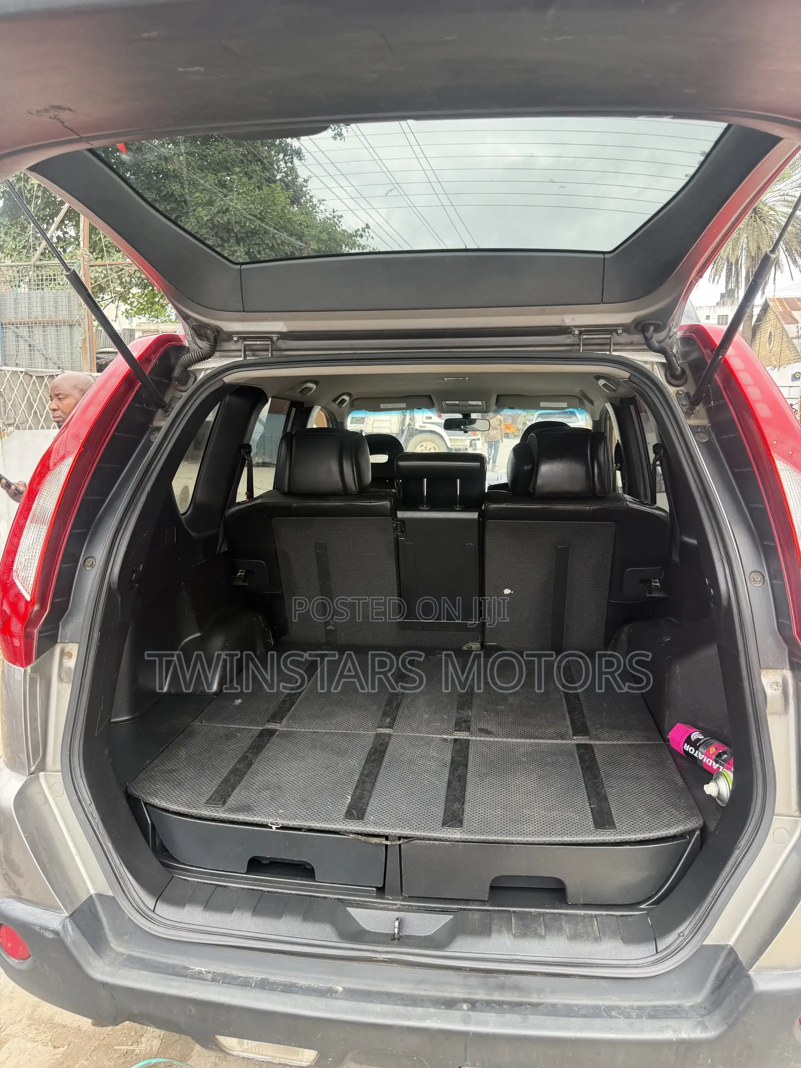 Nissan X-Trail 2.0 Petrol XE 2011 Gray