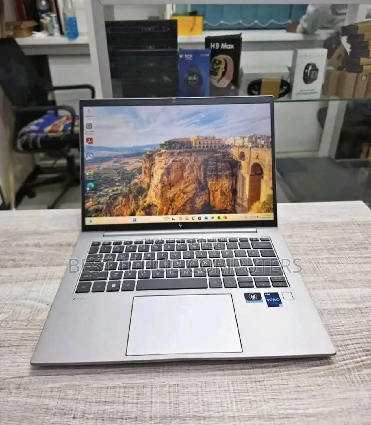 Laptop HP ZBook Firefly G9 16GB Intel Core i7 SSD 512GB