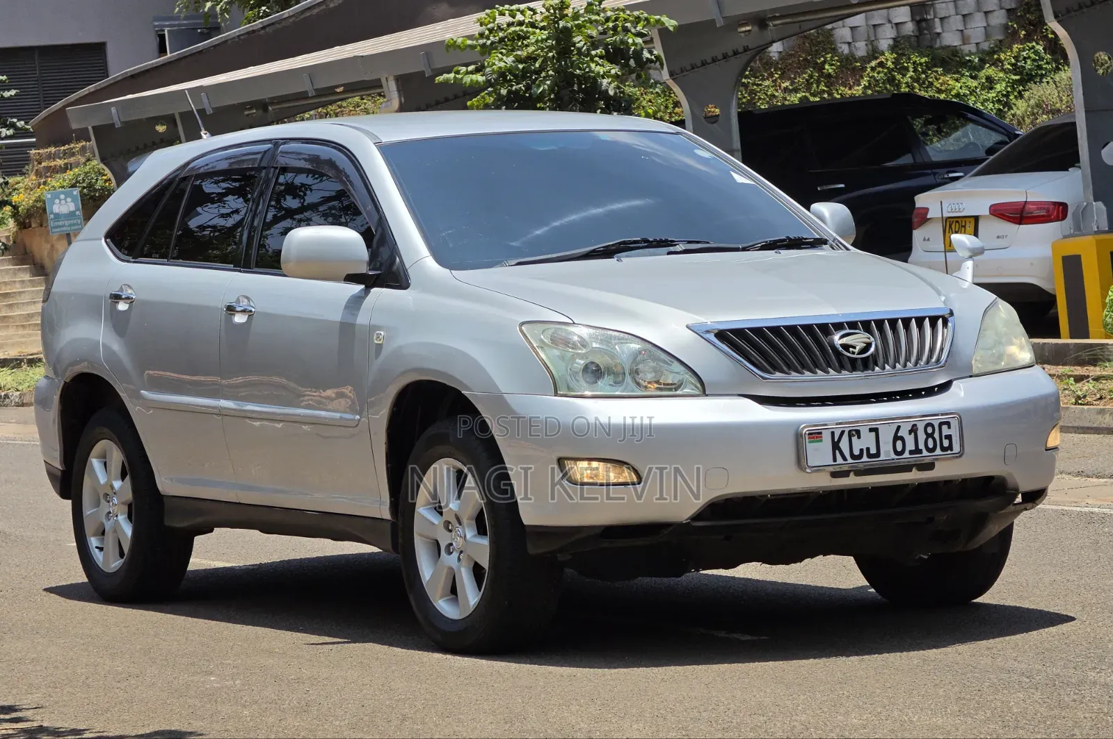 Toyota Harrier 2.4 2010 Silver