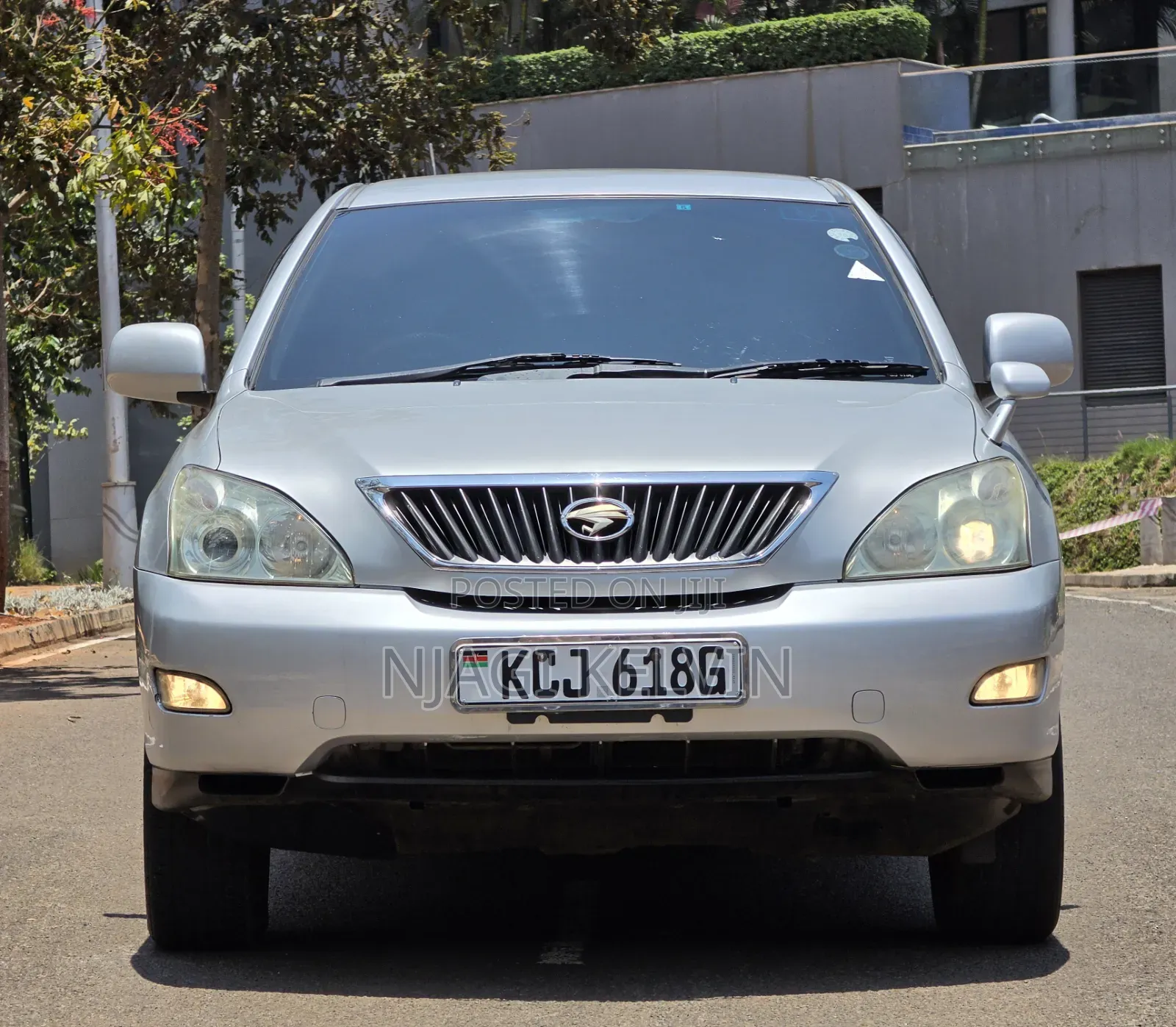 Toyota Harrier 2.4 2010 Silver