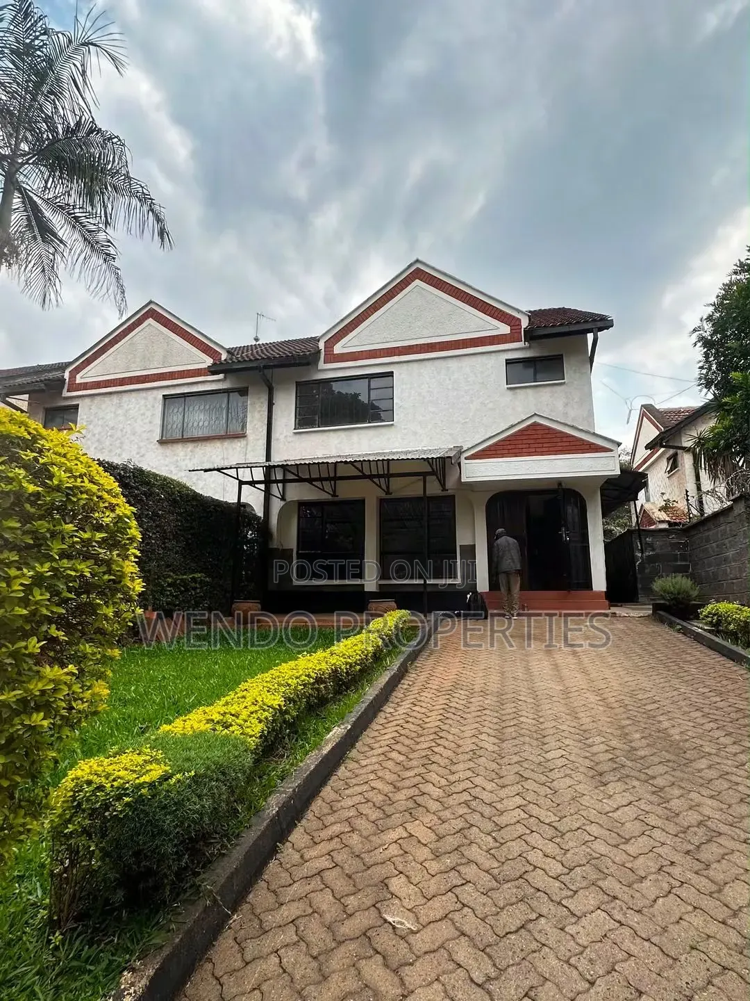 4bdrm Townhouse / Terrace in Kileleshwa for rent