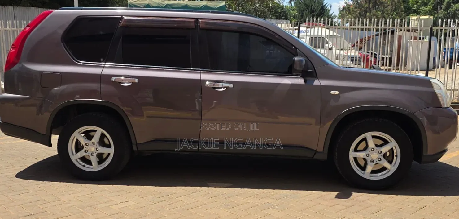 Nissan X-Trail 2009 Brown