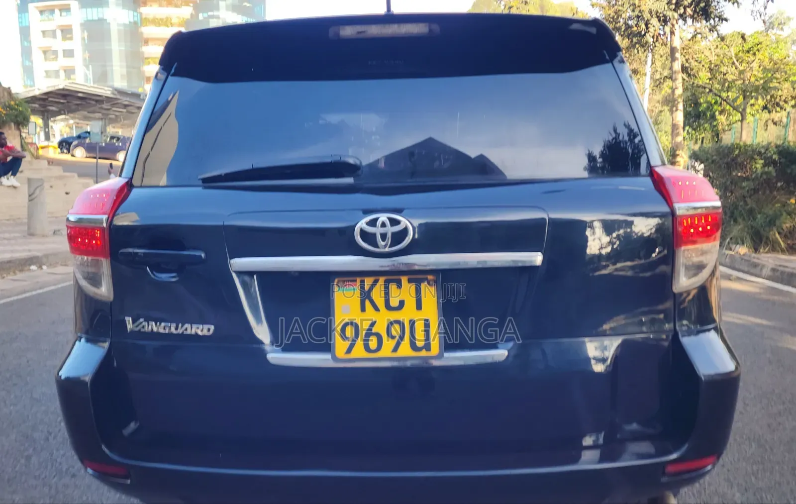 Toyota Vanguard 2012 Black