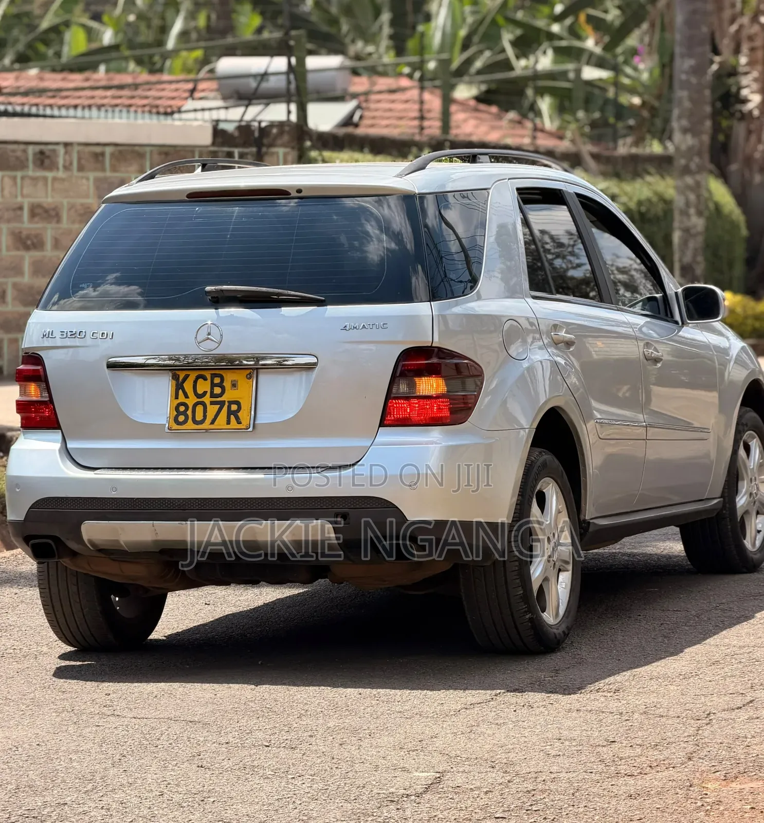 Mercedes-Benz M Class 2010 Silver