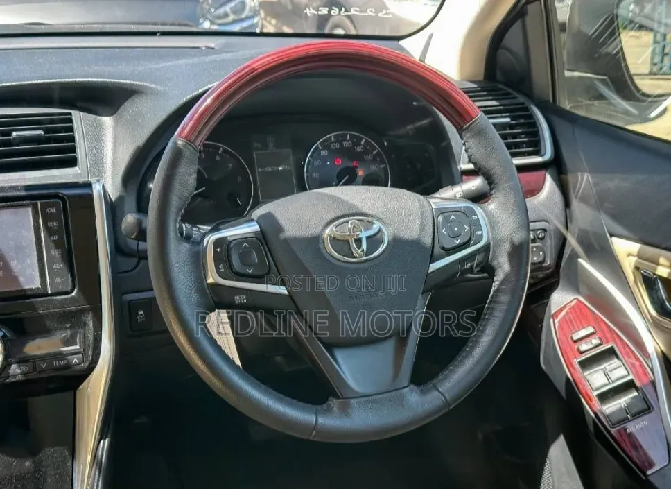 Toyota Premio 1.5 FWD 2019 Maroon