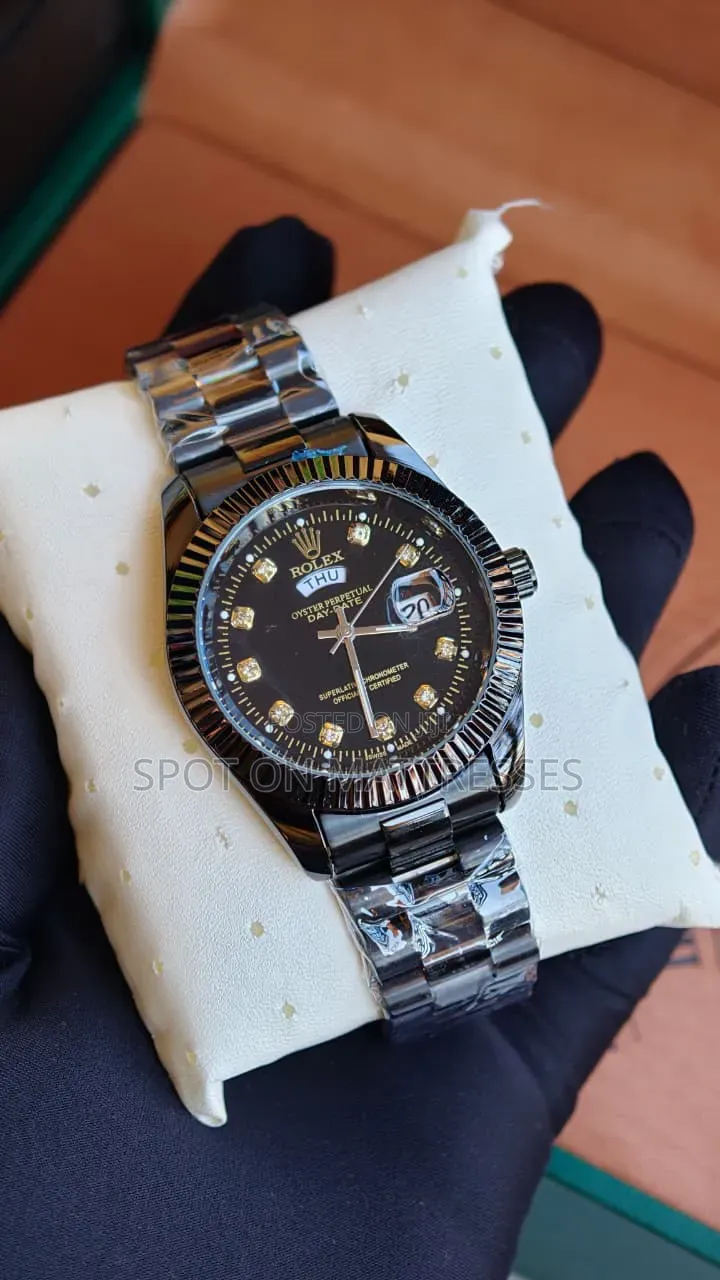 Affordable Rolex Gents Watch. Gold/Silver/Black/Blue.