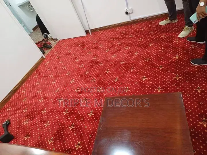 Dotted VIP Wall to Wall Carpet for Executive Offices