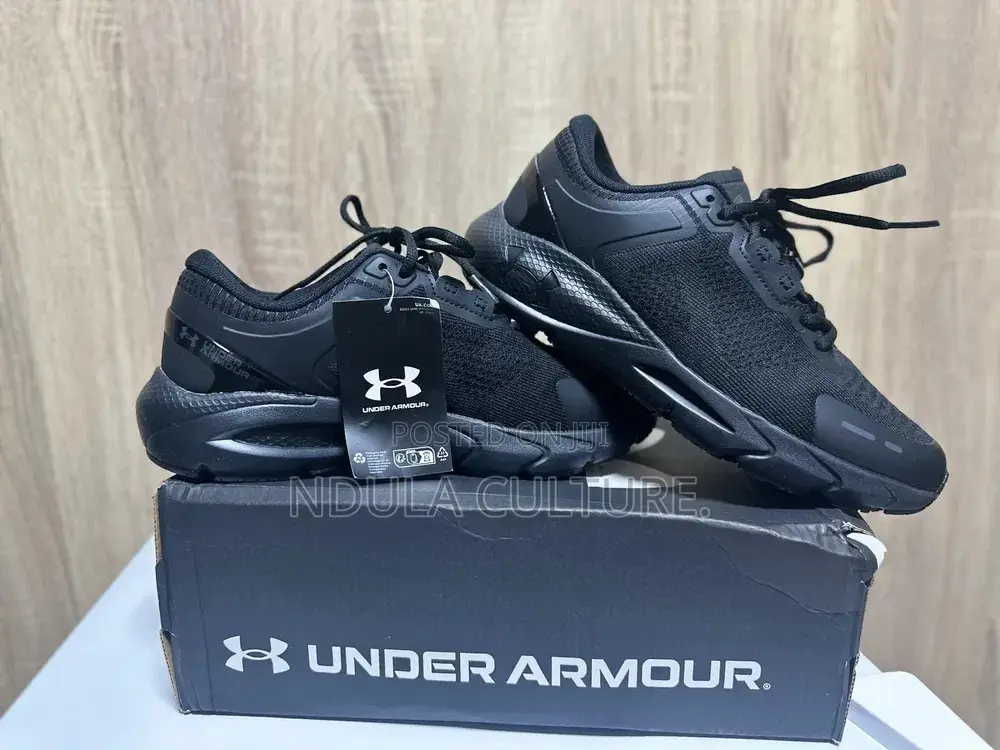 Armour HOVR Phantom Running Sneakers,