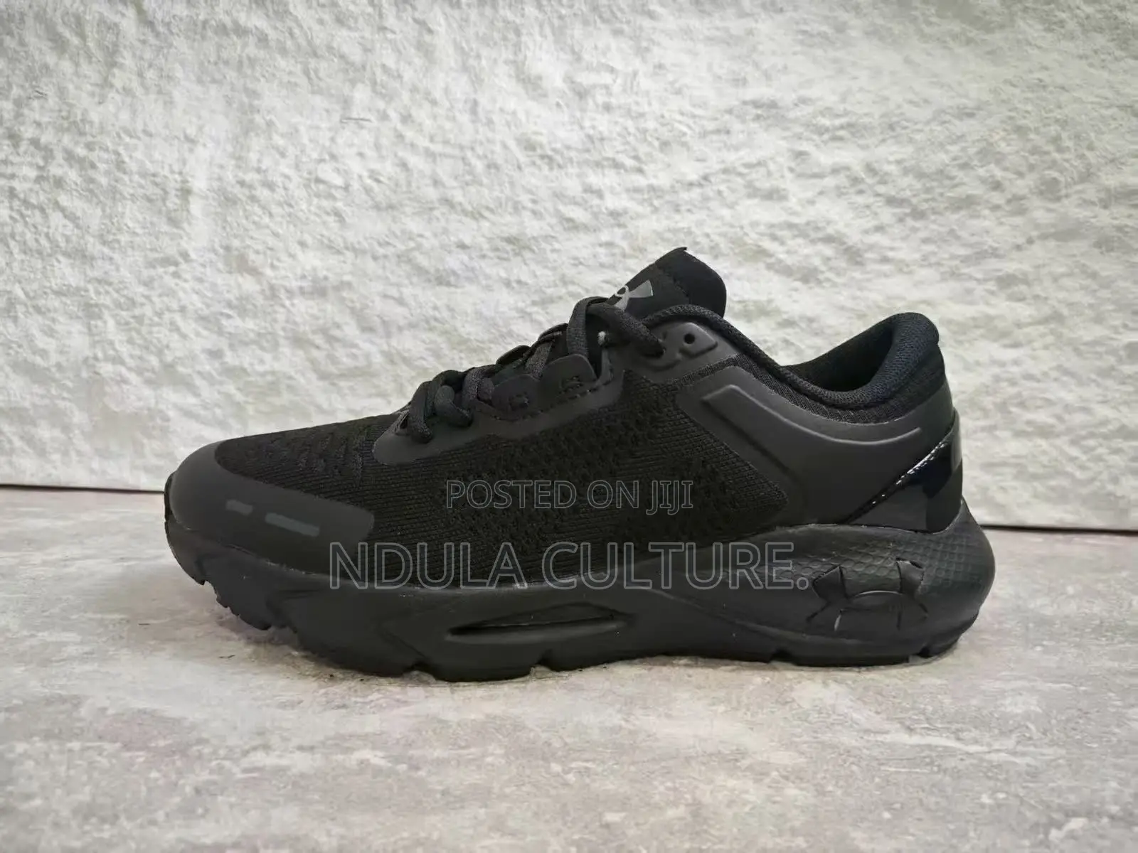 Armour HOVR Phantom Running Sneakers,