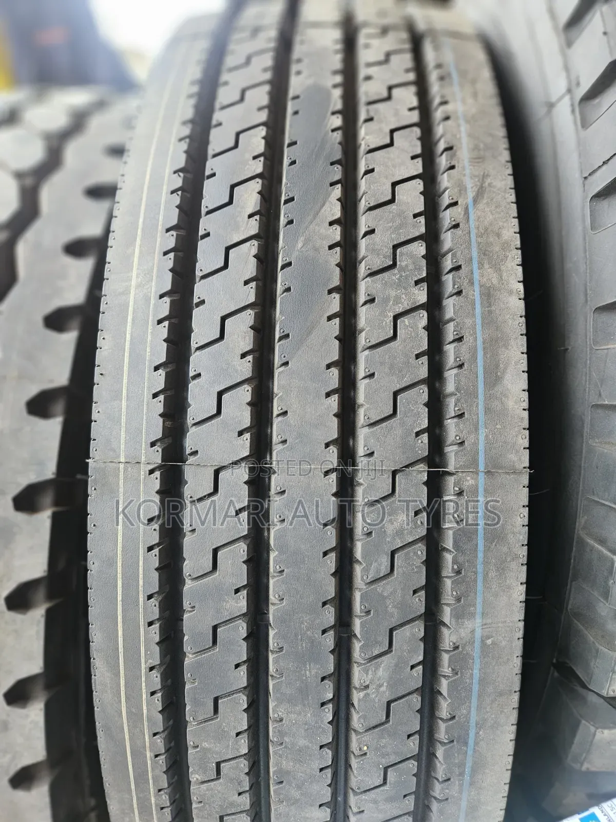 315/80r22.5 Onyx Stering Tire